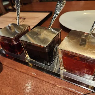 Honestly, never used a spoon to add soy sauce before, but it worked.