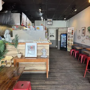 sushi and sashimi, interior
