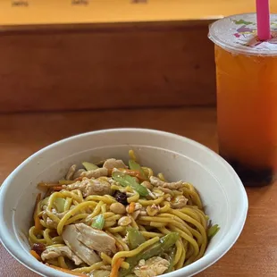 Pad Thai Noodle w/ chicken