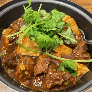 S9. Beef Stew Tofu Special