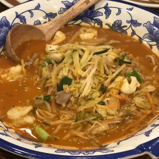 T5. Spicy Noodle Soup