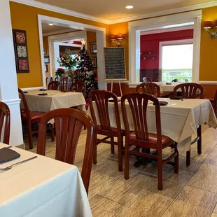 Main entrance from dining area