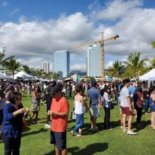 Noodle fair already long lines half hour after opening