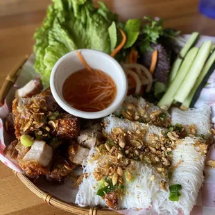 Roasted pork bánh hỏi