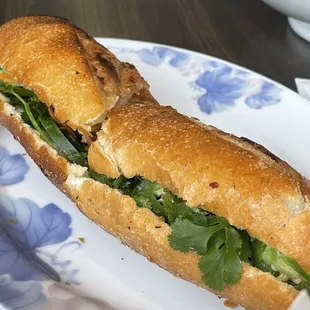 Chicken Sandwhich 14C. Banh Mi
