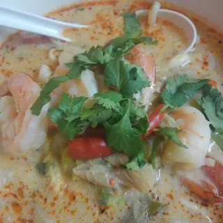 Tom Kha