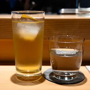 white peach green tea and water