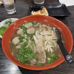 noodles, noodle soup, ramen and noodles, noodle dish, ramen, food