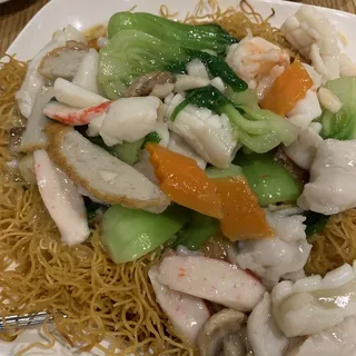 Seafood Pan Fried Noodle