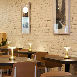sushi and sashimi, interior