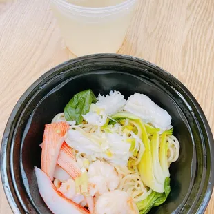 B5. Seafood Noodle Soup