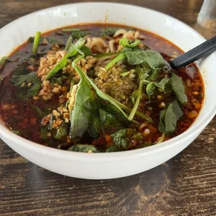 B6. Spicy Noodle with Soup