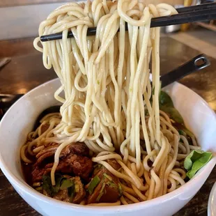 Special Taiwan Tomato Noodle Soup - Beef Brisket, Pork Belly, Beef tendon, Chicken Meatball (B2+B8)