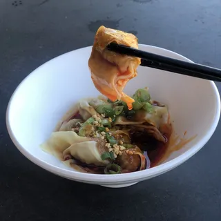 A4 Sichuan spicy pork wonton (Hand made)