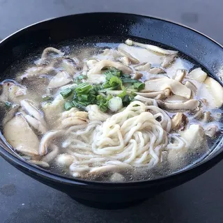 B4. Chicken Mushroom Noodle with soup