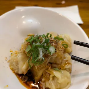 Shumai and hot oil