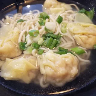 B6. Hong Kong Style Noodle Soup