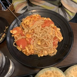 C2. Tomato Scrambled Eggs Stir-Fried Noodle