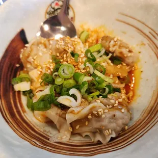 Spicy wontons