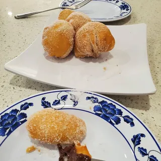 B6. Chocolate Bao (4)