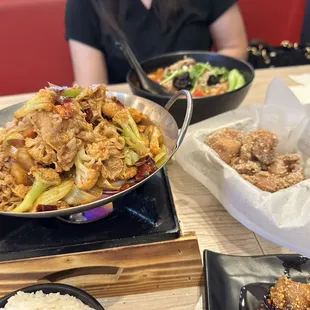 Dry pot, popcorn Chicken and angus beef tomato soup. Delicious!