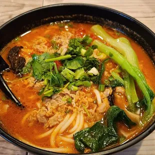 Angus Beef W/ Tomato Rice Noodle Soup
