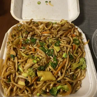 Q Style Lo Mein