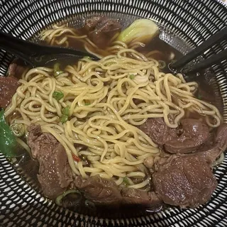 Mandarin-Braised Beef Brisket Noodle Soup