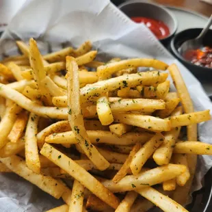 A5. Garlic Fries