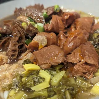 L4 Pig Intestine Guilin Rice Noodle Soup