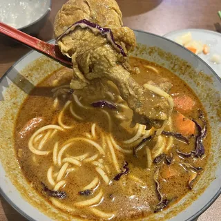 B7. Chicken Curry Vermicelli Noodle Soup