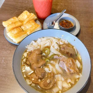 B8. Stewed Pork Feet Noodle Soup