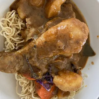 C4 Chicken Curry Lo-Mein