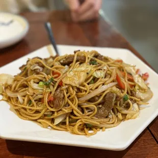 Stir Fried Noodles with Beef