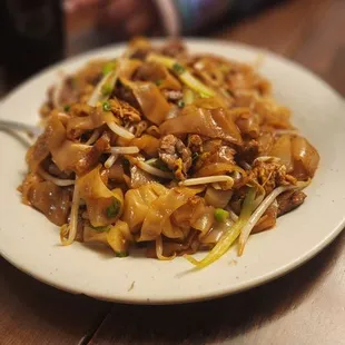 Drunken noodle dish