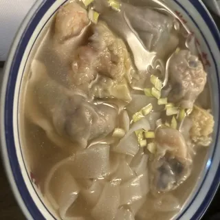 5. Shrimp and Pork Wonton,Shrimp & Pork Dumplings,Cilantro & Pork w/Black Egg Dumplings Soup