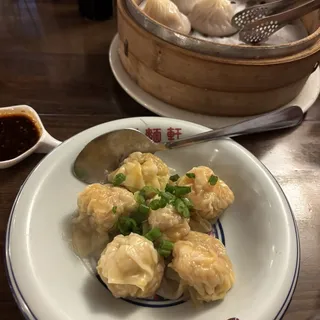 3. Wonton with Hot and Spicy Sauce