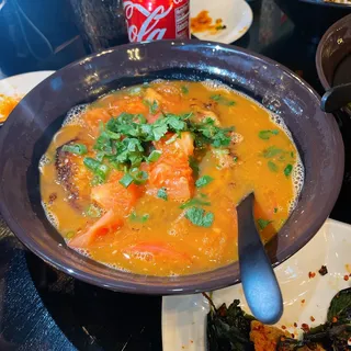 D4. Tomato & Fried Egg Noodle D4.