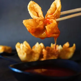 Crab Puffs 蟹角