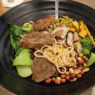 Dry Guilin with pig intestine and beef shank