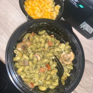 Pesto Cavatappi &amp; Mac &amp; Cheese