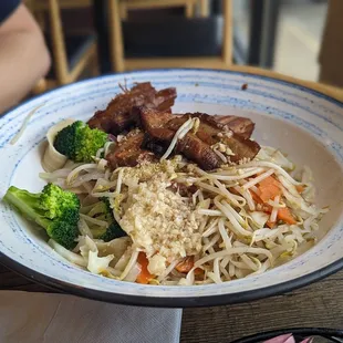 Yupao/ something noodle