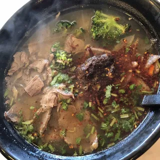 Lan Zhou Spicy Beef Noodle Soup