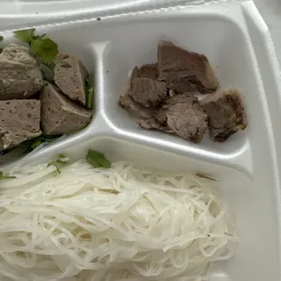 Large Beef Pho / Chicken Pho