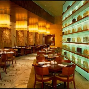 sushi and sashimi, interior