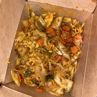 22. Drunken Noodles w/ chicken