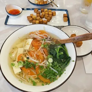 Seasonal Veggie Noodle Soup (3P)