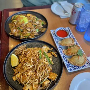 Chicken Pad Thai  Beef Pad See-Ew Curry Puff