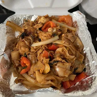 Chicken drunken noodle