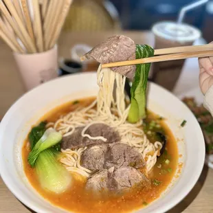 5. Beef with Tomato Soup Noodle